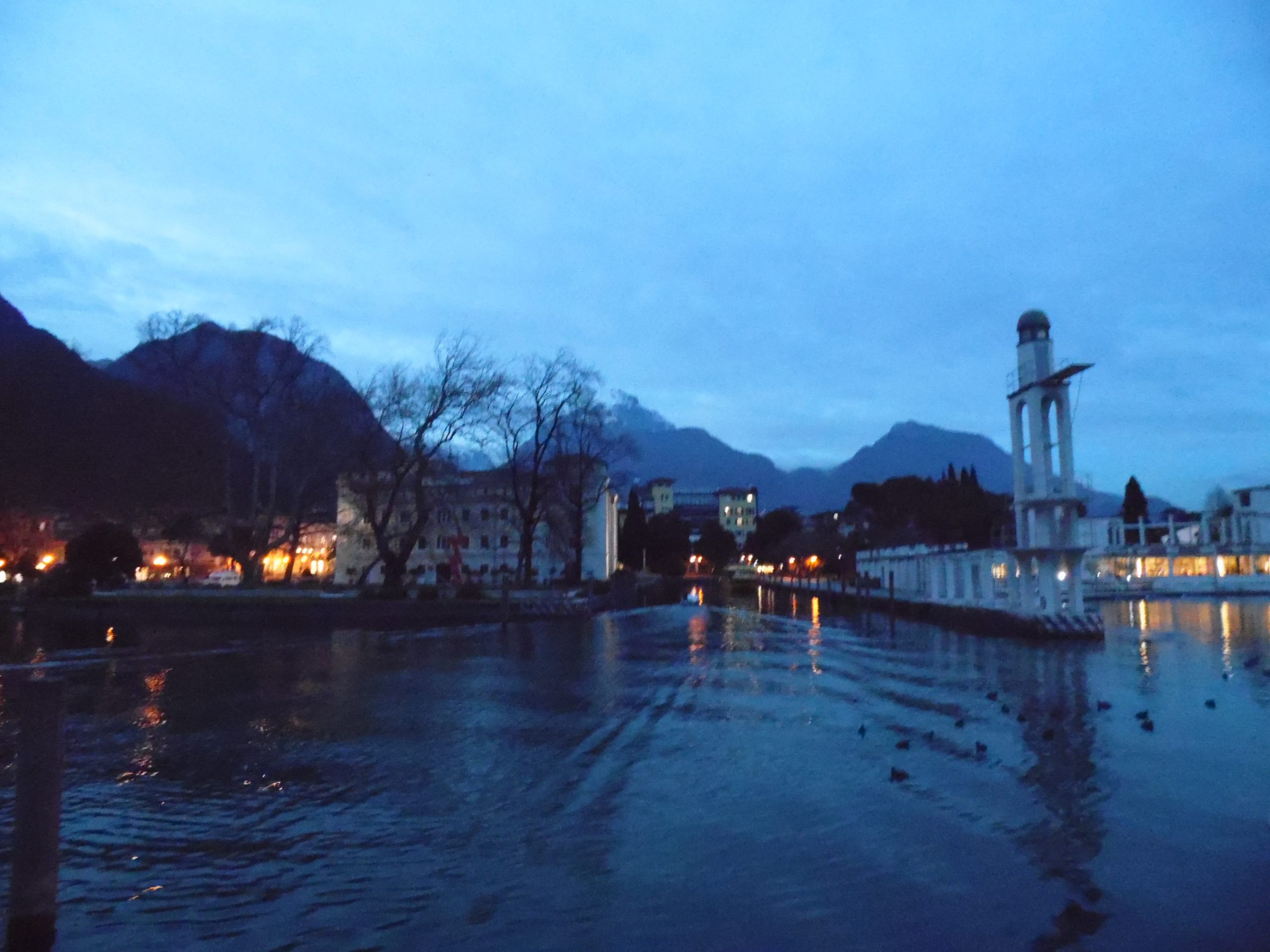 Interpellanza: Pannelli luminosi